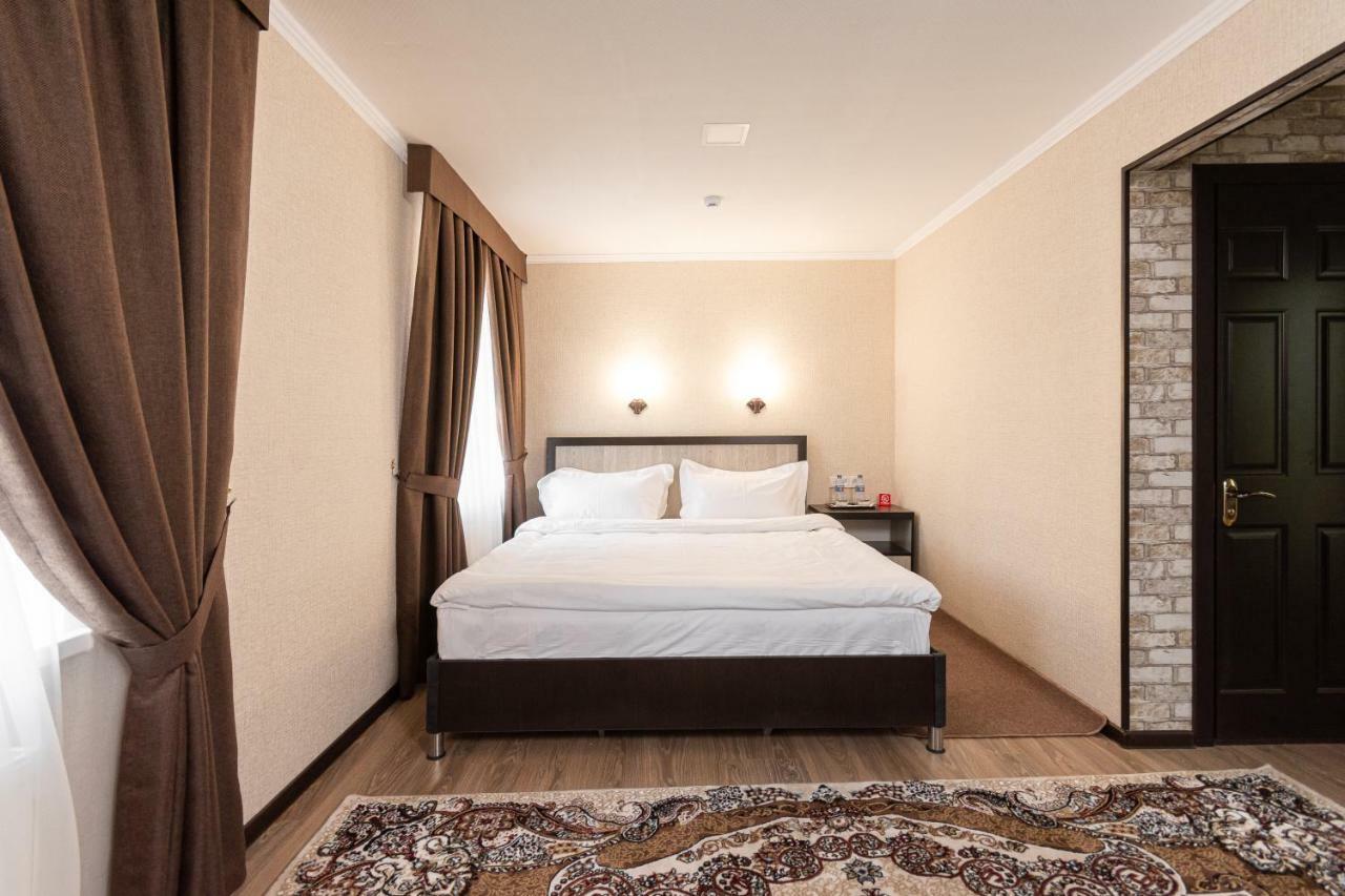 Voyage Hotel Fergana Kültér fotó