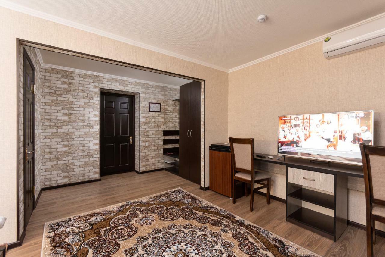 Voyage Hotel Fergana Kültér fotó