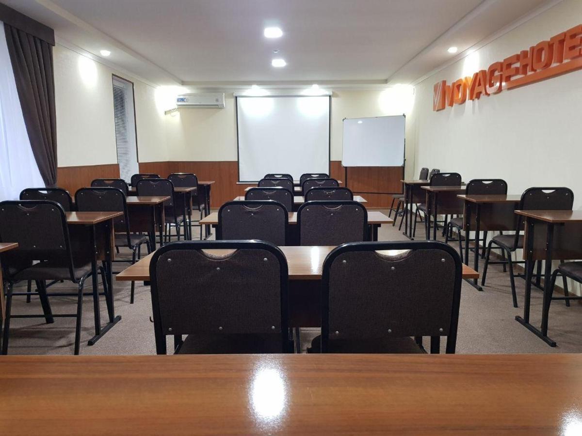 Voyage Hotel Fergana Kültér fotó