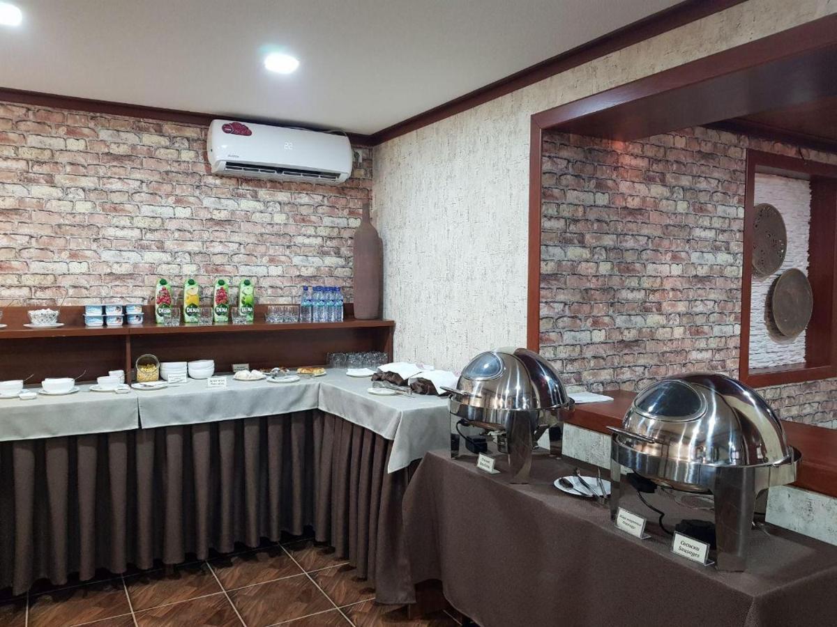 Voyage Hotel Fergana Kültér fotó